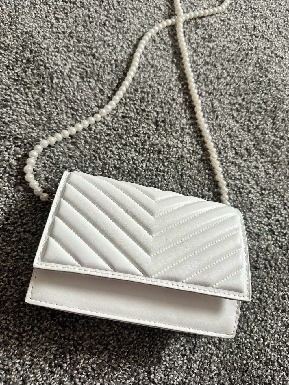 SHEIN White Quilted Crossbody with Pearl Strap